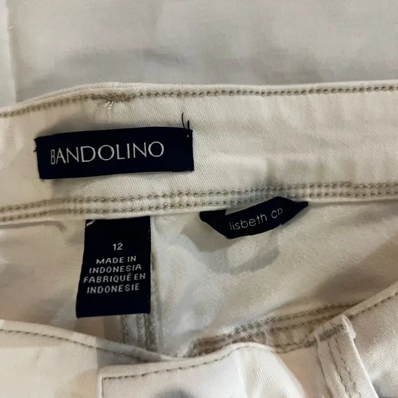 Women's white Bandolino Lizbeth curvy crop floral blouse print Embroidered Jeans - Picture 16 of 16